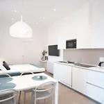 Casa Contra Апартаменти Ла-Спеція