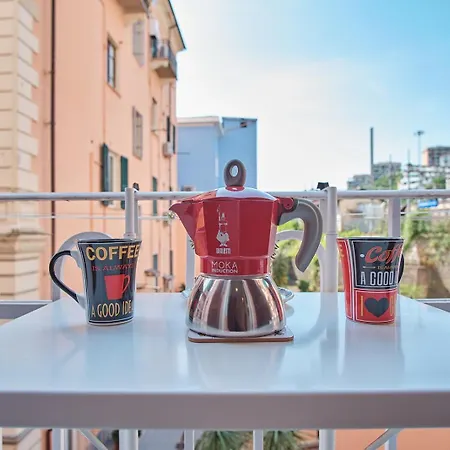 Casa Contra Apartament