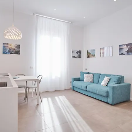 Casa Contra * La Spezia